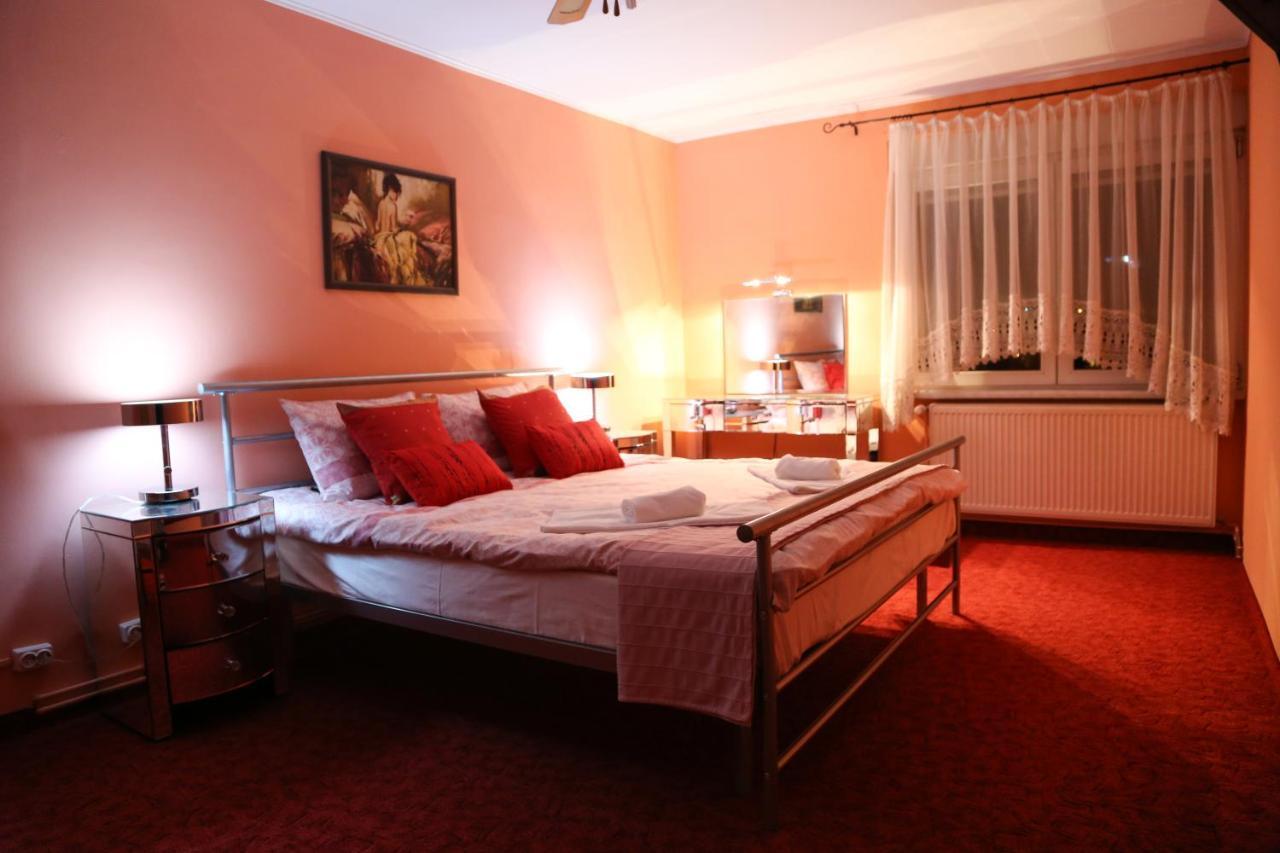 Luxury Brasov Apartment Room photo